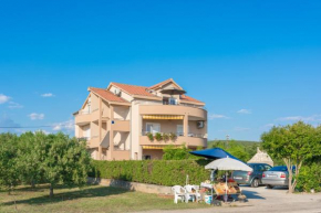 Гостиница Apartments Lotus  Сукосан